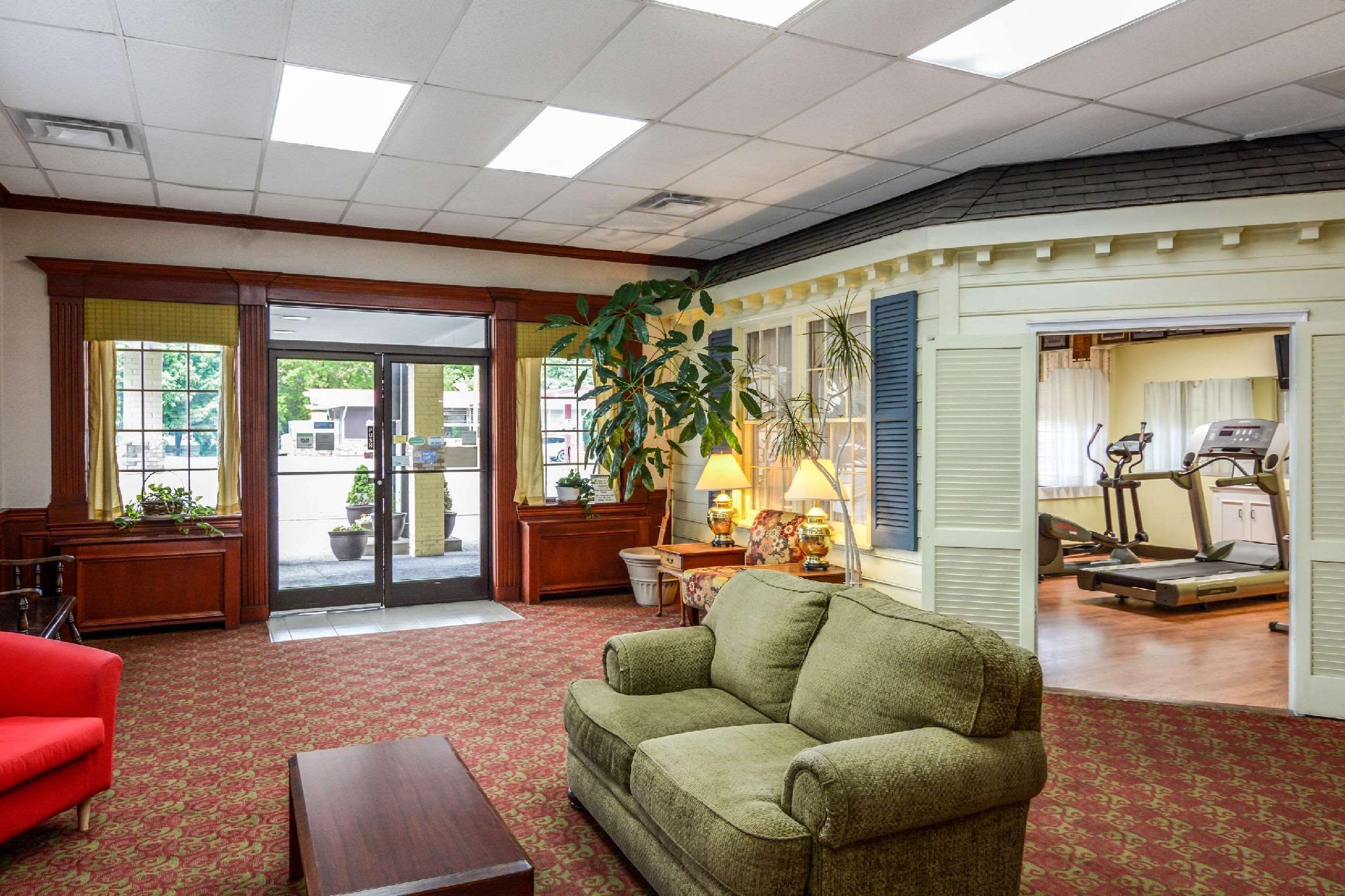 Hotel Baymont By Wyndham Front Royal Near Shenandoah National Park Exterior foto
