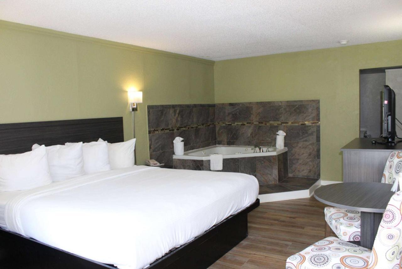 Hotel Baymont By Wyndham Front Royal Near Shenandoah National Park Exterior foto