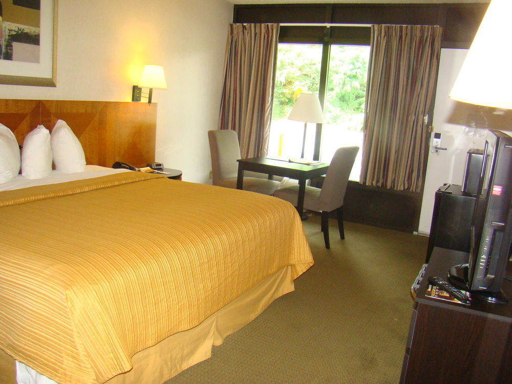Hotel Baymont By Wyndham Front Royal Near Shenandoah National Park Exterior foto